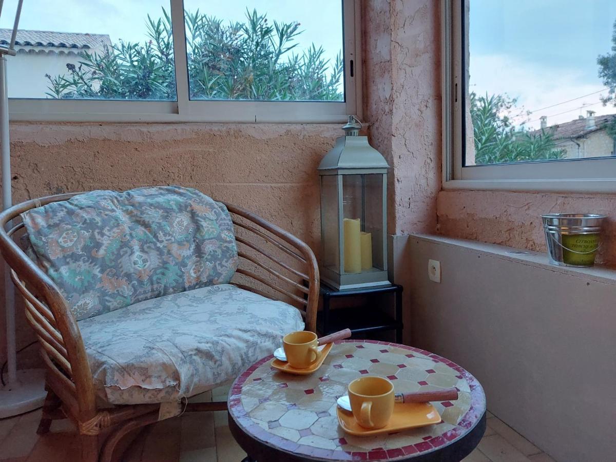 Home Tranquille Dans La Cite Du Mimosa - 2 Etoiles - Axelle Loc'Appart Мандельє-ла-Напуль Екстер'єр фото